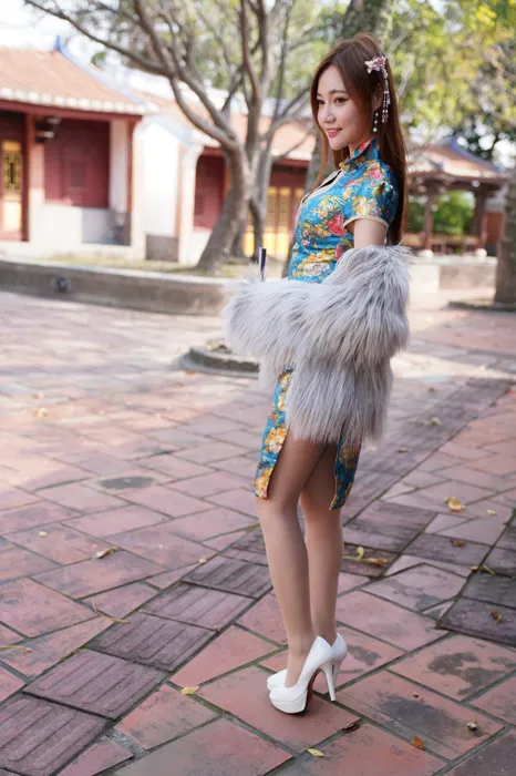 [Mzsock] NO.065 Su Xiaoli ultra short slit cheongsam high heels beautiful legs outdoor shot street photography#[102P]-49