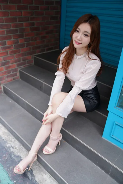 [Mzsock] NO.077 Su Xiaoli, leather short skirt, high heels and beautiful legs, outdoor shot street photography#[106P]-90