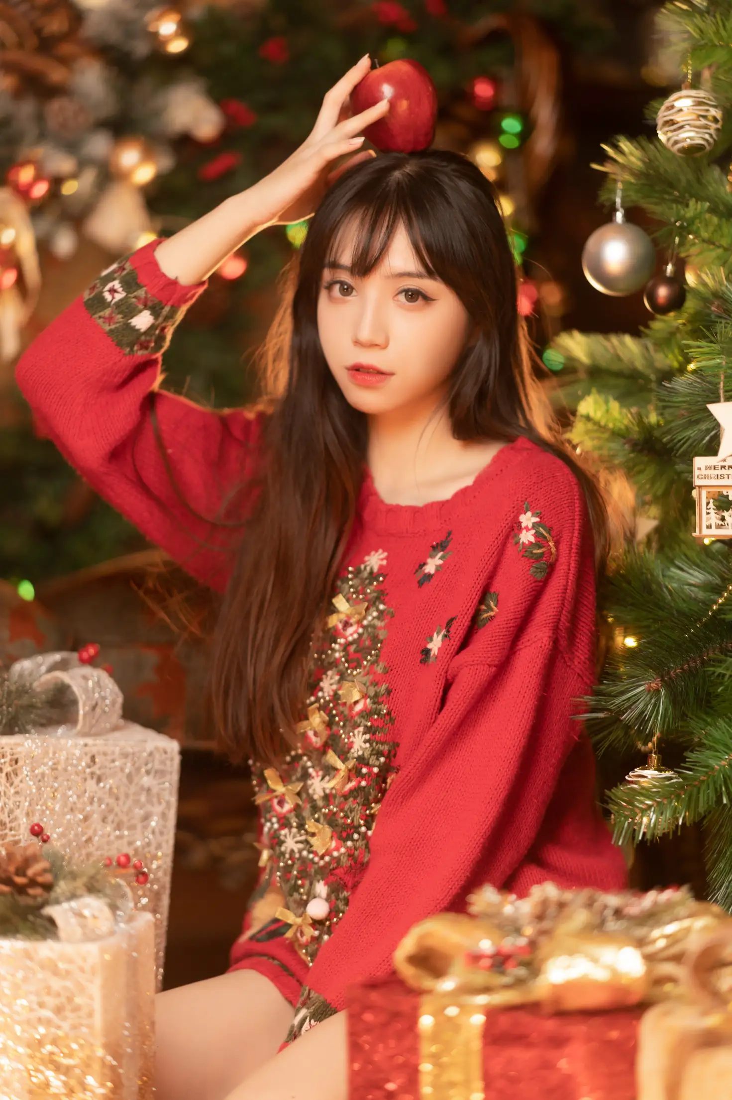 [YITUYU] 2022.05.26 Vol.0988 – Red Christmas Two plus six#[38P]-17